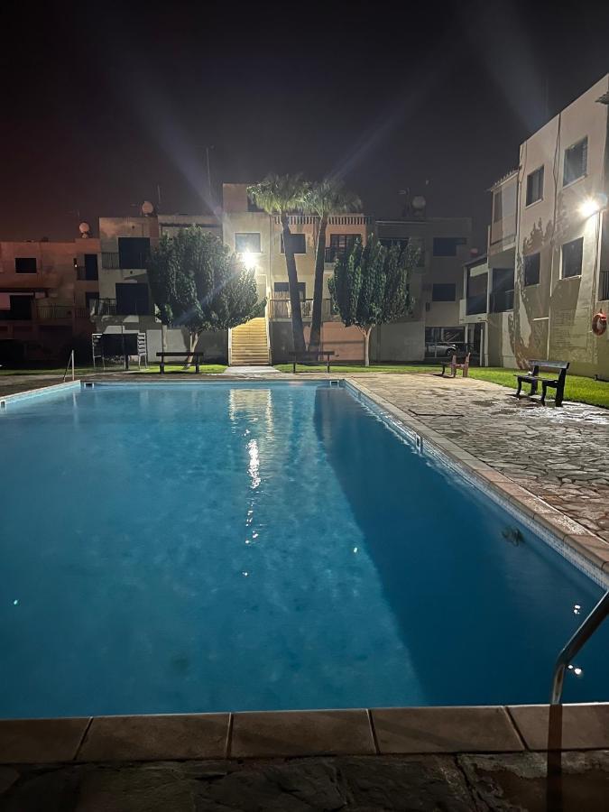 Taniandres Apartments باراليمني المظهر الخارجي الصورة