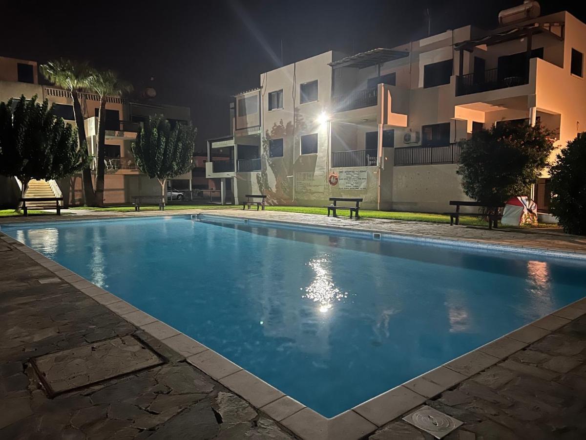 Taniandres Apartments باراليمني المظهر الخارجي الصورة