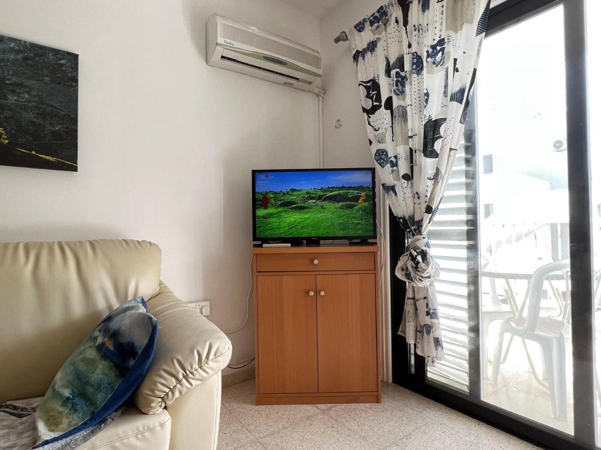 Taniandres Apartments باراليمني المظهر الخارجي الصورة