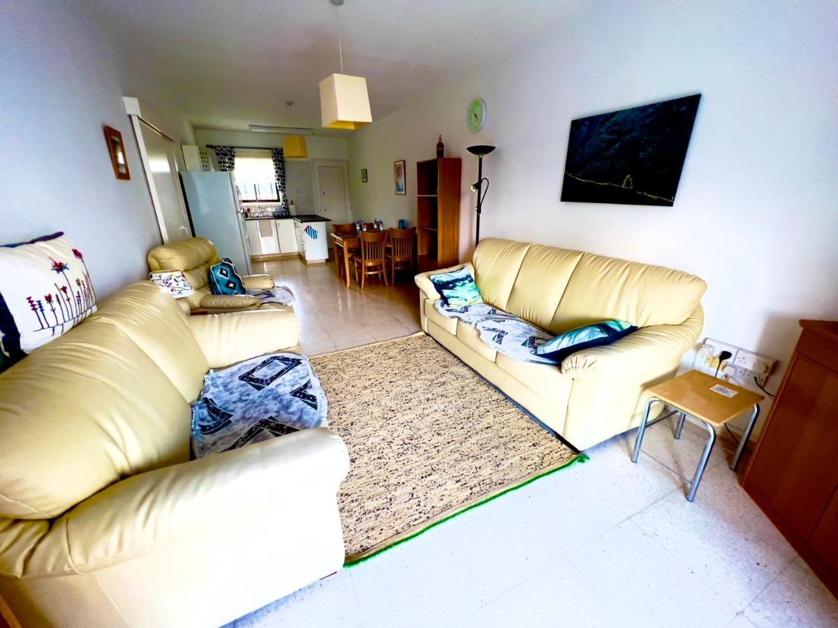 Taniandres Apartments باراليمني المظهر الخارجي الصورة