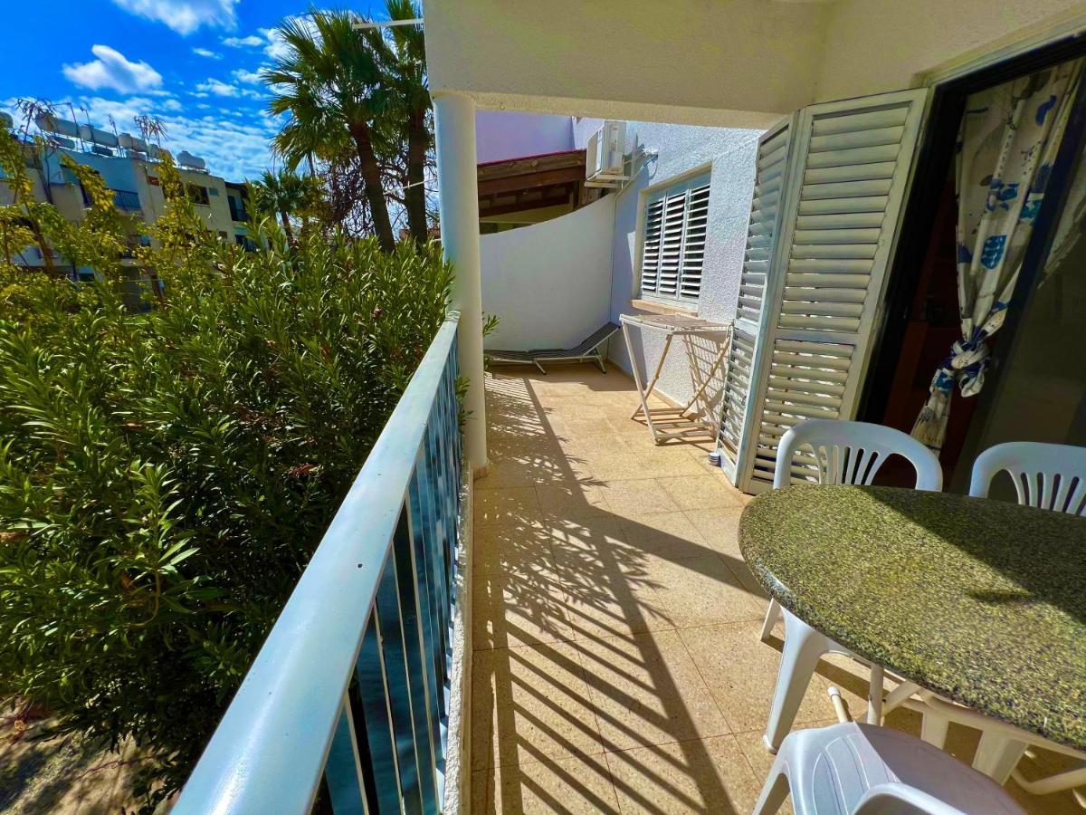 Taniandres Apartments باراليمني المظهر الخارجي الصورة